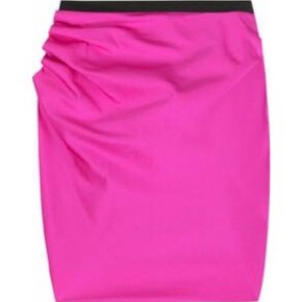 Marc Jacobs Mini in Hot Pink - Picture 2 of 2